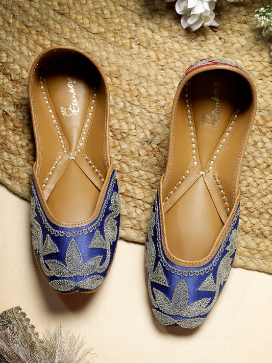 ELANBERG Blue Ethnic Slip-On Mojaris