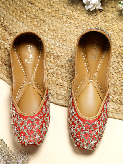 ELANBERG Red Ethnic Slip-On Mojaris