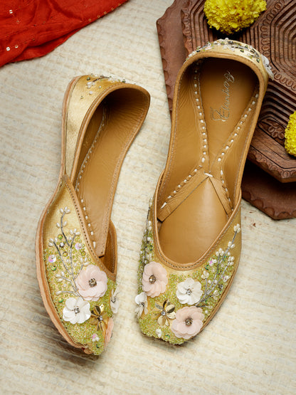 ELANBERG Gold Ethnic Slip-On Mojaris