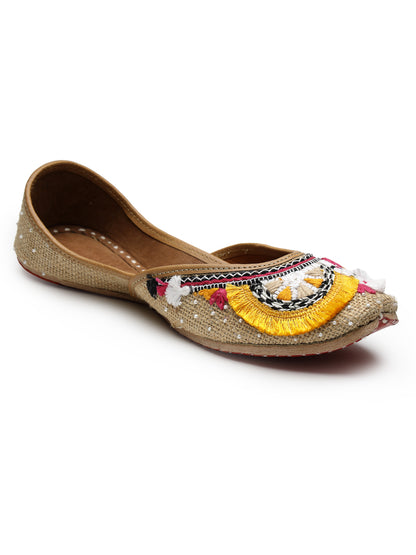 ELANBERG Brown Ethnic Slip-On Mojaris