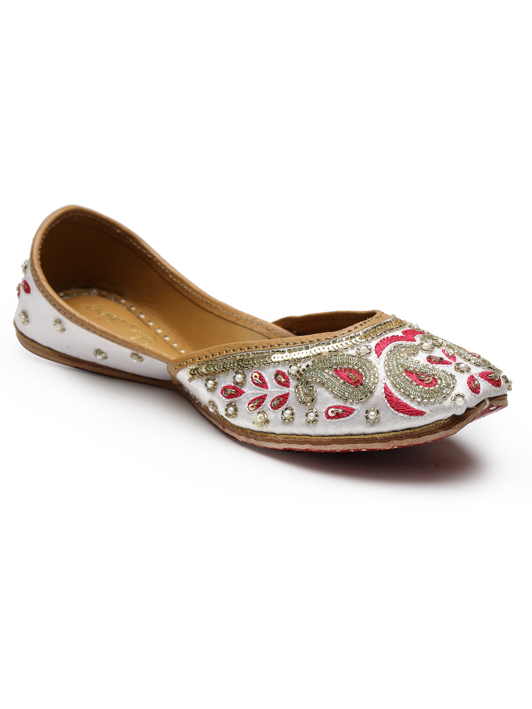 ELANBERG White Ethnic Slip-On Mojaris