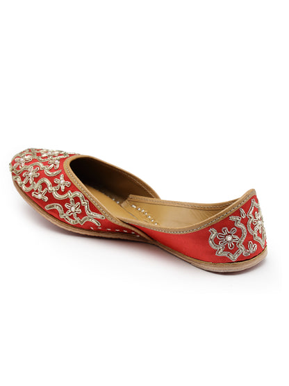 ELANBERG Red Ethnic Slip-On Mojaris