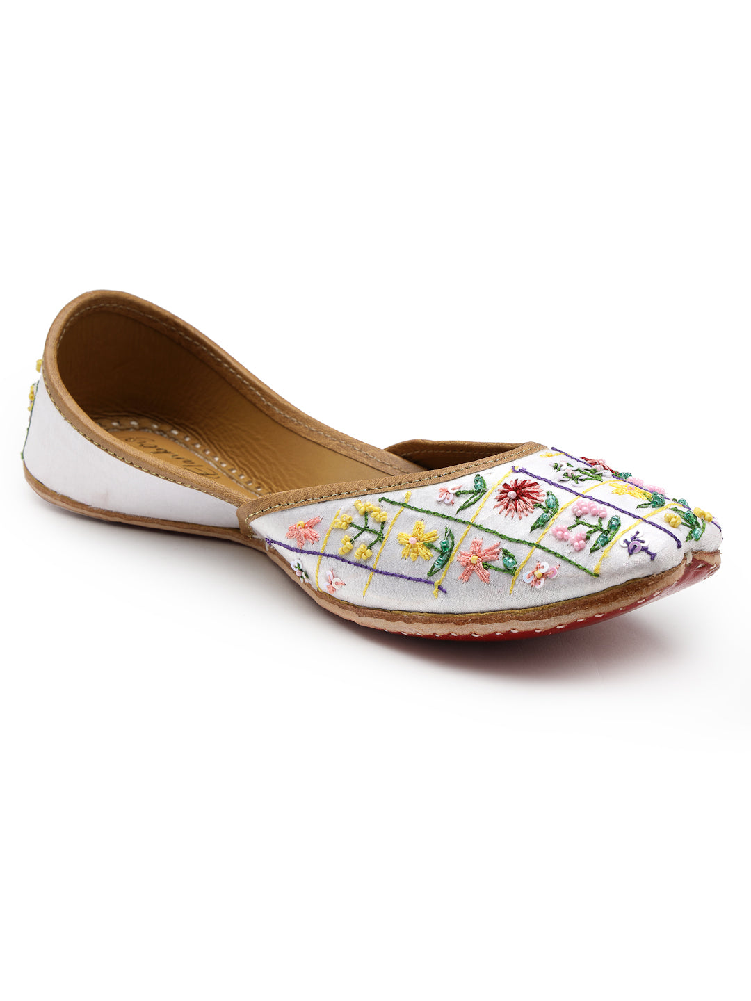 ELANBERG White Ethnic Slip-On Mojaris